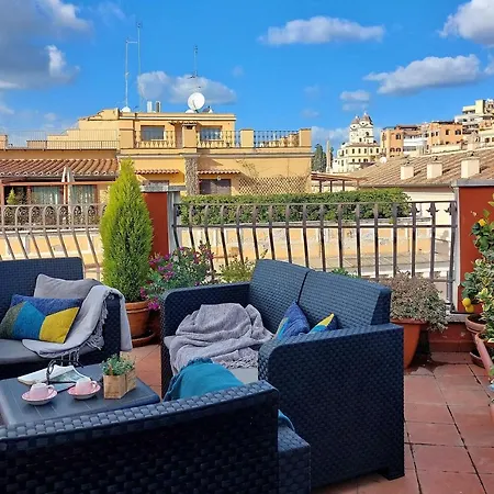 Spagna Penthouse Apartment