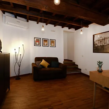 Residenze Romanae - Vicolo 22 Guest house Rome