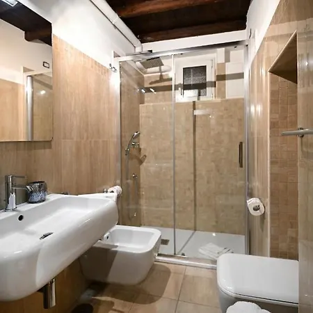 Residenze Romanae - Vicolo 22 *