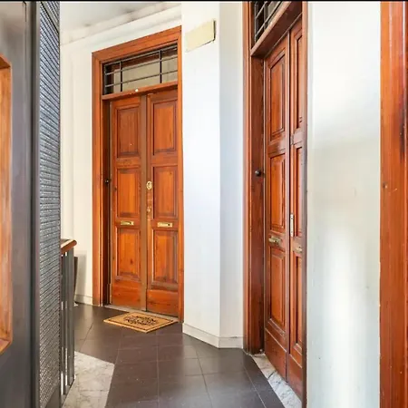 Re Di Roma-suite Colosseo Modern Space With Free Netflix And Wifi *