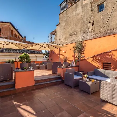 Affittacamere Tritone House 4*