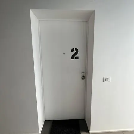 Space In The Center Apartment