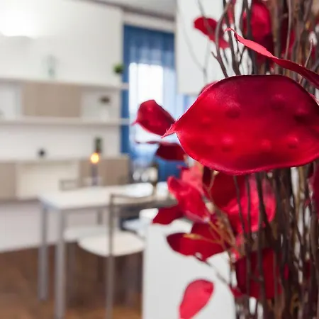 Almes Apartment Rome