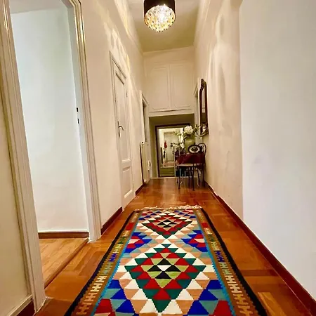 Parisa House * Rome