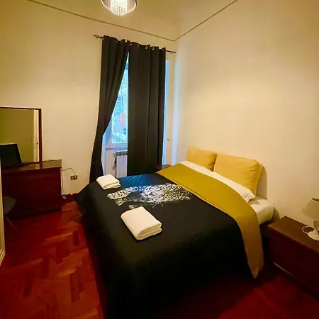 Apartment Parisa House