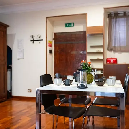 Colosseum At 400 Meters Apartment *