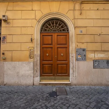 Pgrhome Borgo Vittorio Apartmán *