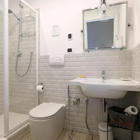 Bed & Breakfast Mazzini 2*