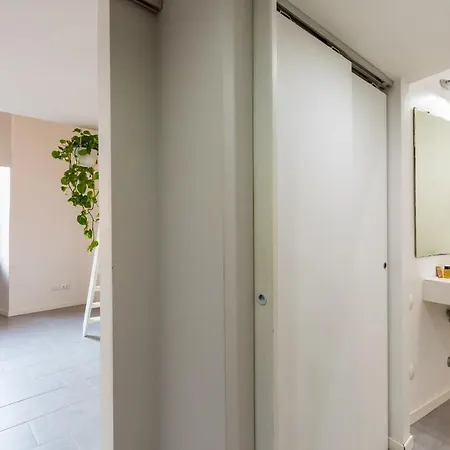 Assisi Style Flat Trastevere Rome