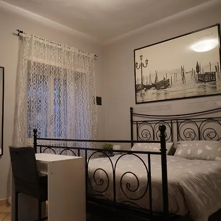 Le Quattro Meraviglie Bed & Breakfast *