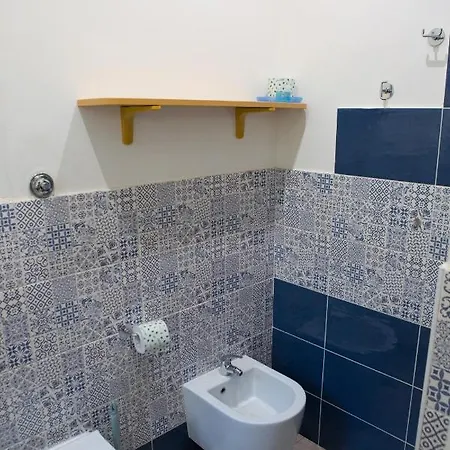 Lanzies Guest house