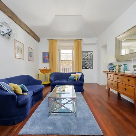 Ych-penthouse Fiammetta A Piazza Navona