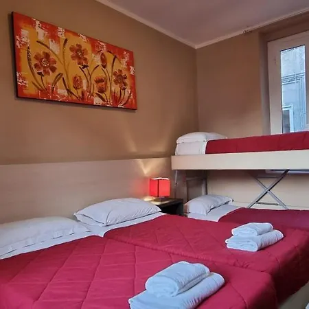 Mosaic Hostal Roma