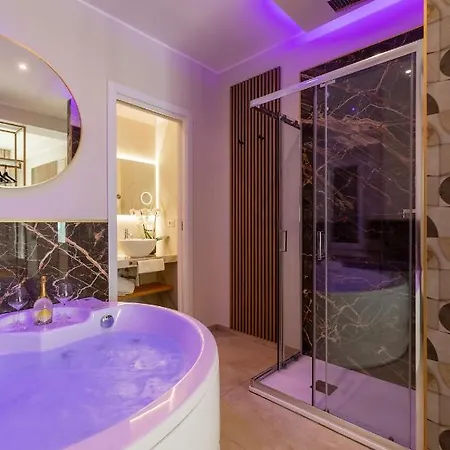 Albadea Suites&jacuzzi Guest house