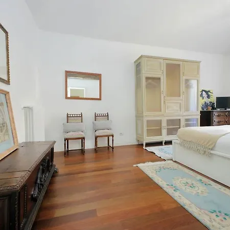Ych-penthouse Fiammetta A Piazza Navona Apartment Rom