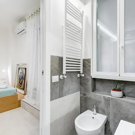 96 Degli Ubaldi Charming Apartment