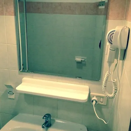Le Charme House 2 Bed & Breakfast 2*