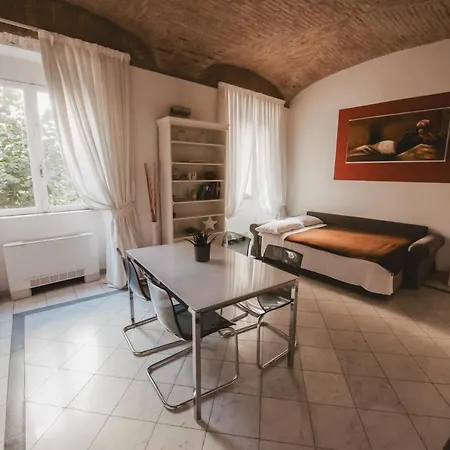 Trevi 86 Apartment *