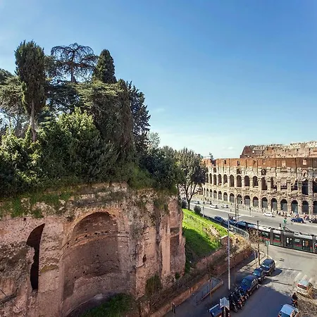 Apartment Fori Imperiali Rome