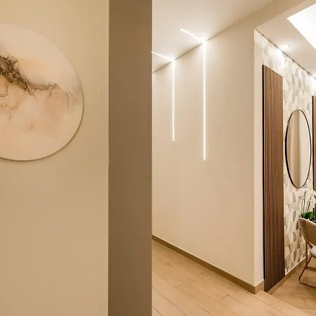 Guest house Albadea Suites&jacuzzi Rome