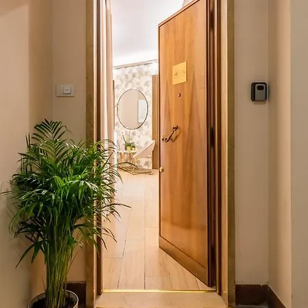 Guest house Albadea Suites&jacuzzi Rome