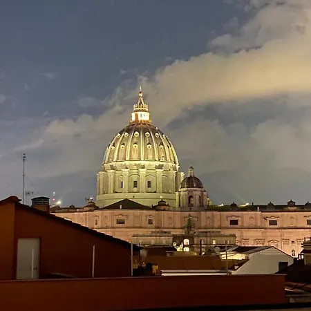 C&y - Vaticano St Peter - Luxe Penthouse Flat Roma