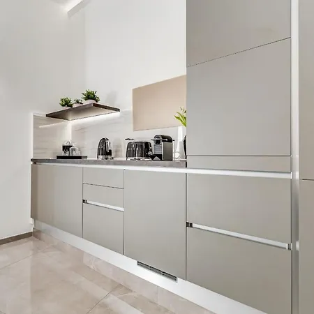 Unoseitre - Luxury & Apartment *