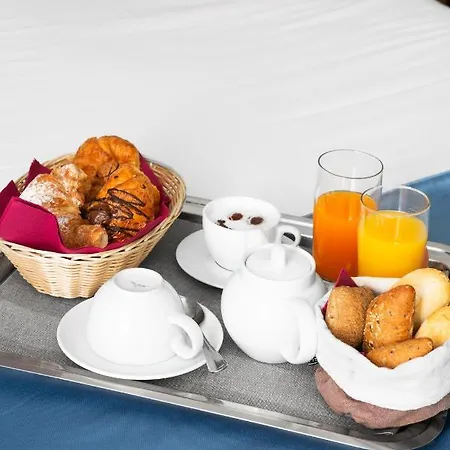 Piazza Di Spagna Hotel