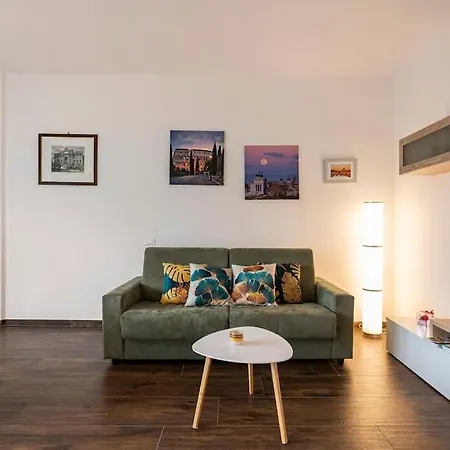 Soul In Rome, Vatican Museum Apartment Rom