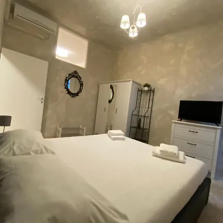 Apartment K-home Cavour *