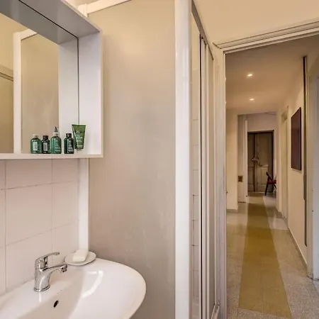 Monti Coliseum 2nd Floor 3 Bedroom * Rome