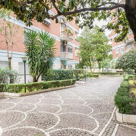 Apartment Classern Apt In Pz Navigatori Rom