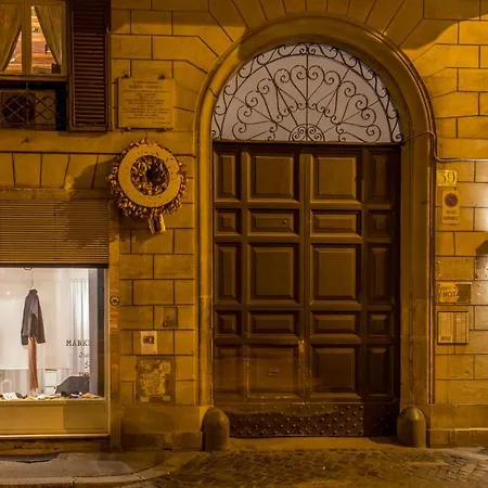 Navona Gold Rome