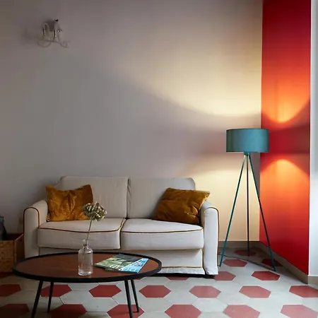 Trasteverehome - Giglio Piazza Farnese Rom