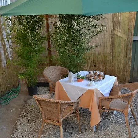 La Luna Di Bed & Breakfast 2*
