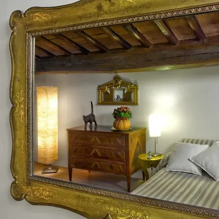 Domus Frattina Bed & Breakfast Rome