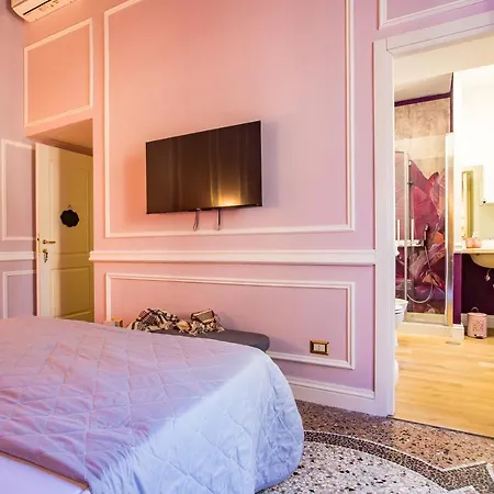 Hold - Luxury Bed & Breakfast