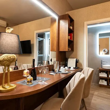 Royal Corso Guest house 2*