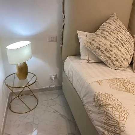 Via Del Corso Apartment Rome