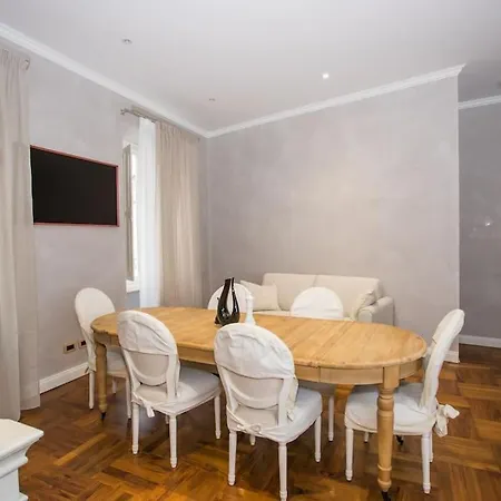 Fornaci 48 * Rome