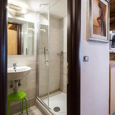 Monti Apartment *