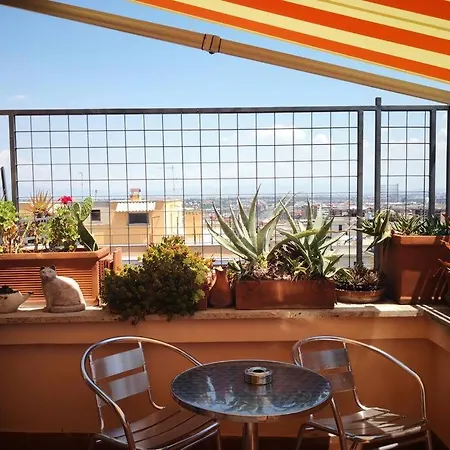 Rosa's Terrace Panoramic Penthouse Apartment