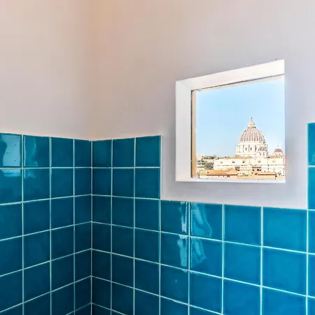 Bright With Views Of San Pietro Apartment Rome