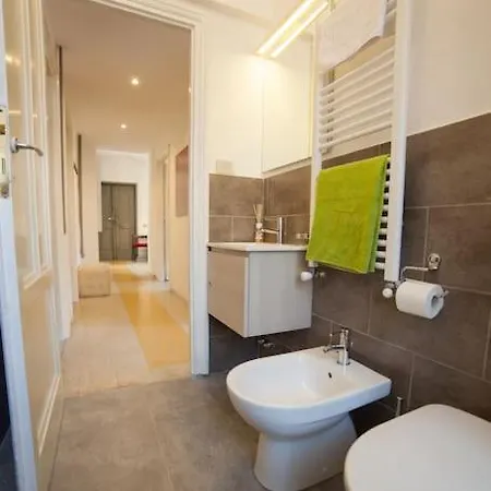 Monti Coliseum 2nd Floor 3 Bedroom *