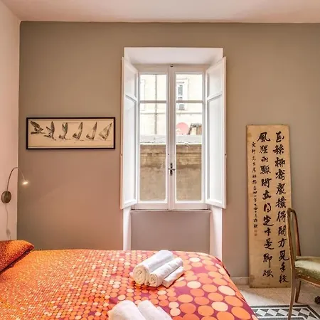 Apartment Monti Coliseum 2nd Floor 3 Bedroom Rome
