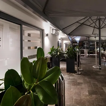 77 Seventy-seven - Maison D'art Collection Roma