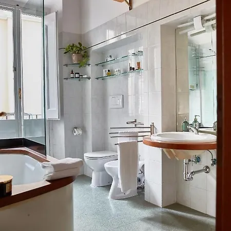 Apartment Trasteverehome - Giglio Piazza Farnese Rome