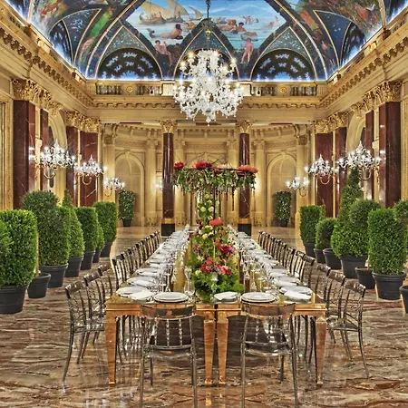 The St. Regis 5*