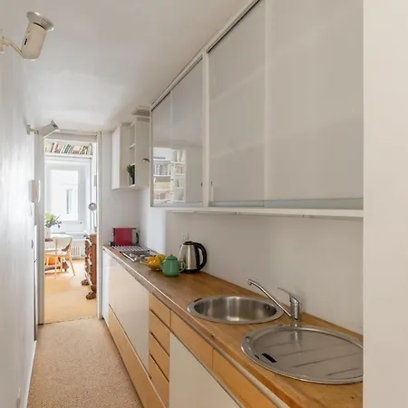 Iflat The Carpet Apartment *