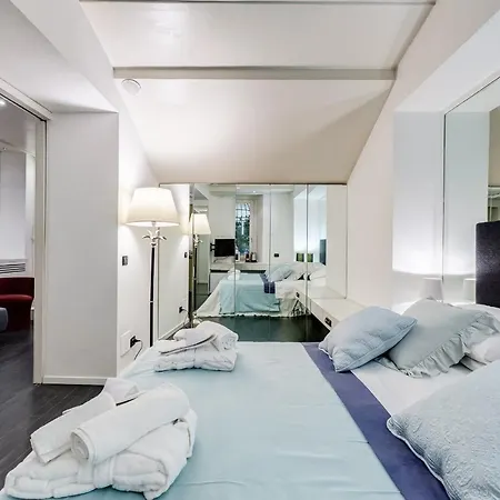 Via Condotti Private Appartement *